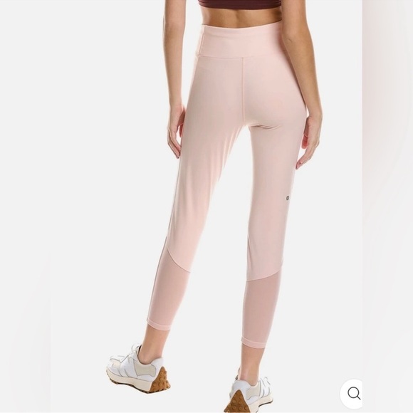 LE ORE Andria Legging - light pink, yoga set, workout set, athleisure set - Picture 3 of 9